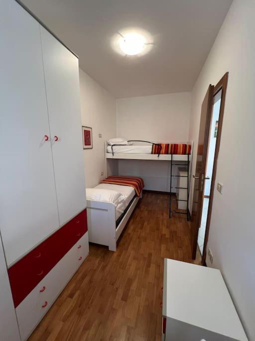Giuly Beth'S House Apartment Brenzone sul Garda Bagian luar foto