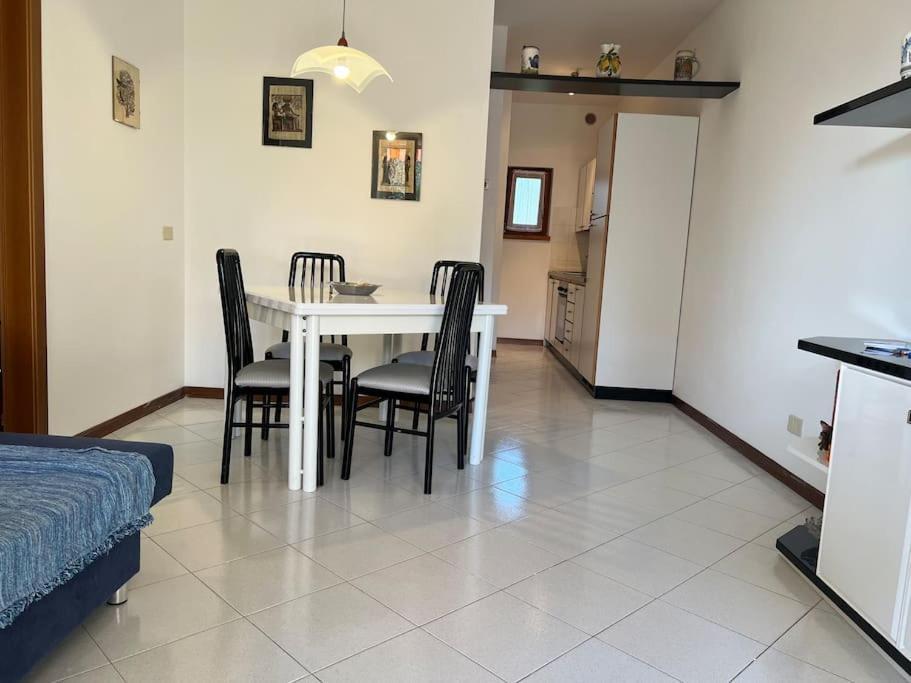Giuly Beth'S House Apartment Brenzone sul Garda Bagian luar foto