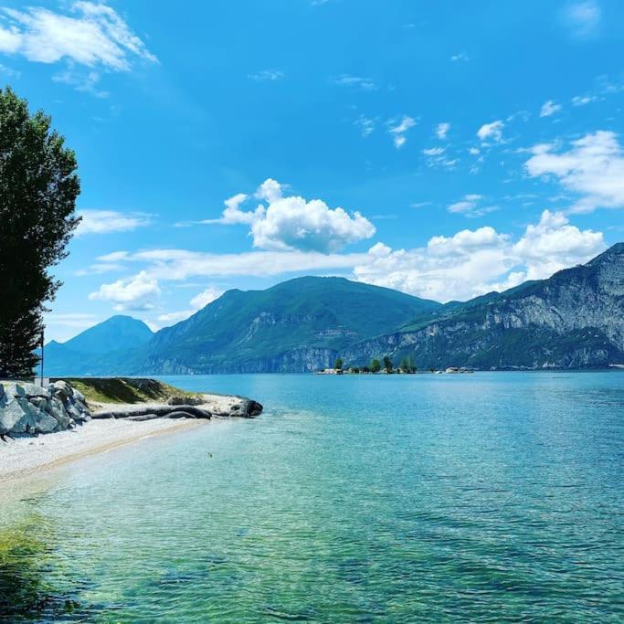 Giuly Beth'S House Apartment Brenzone sul Garda Bagian luar foto